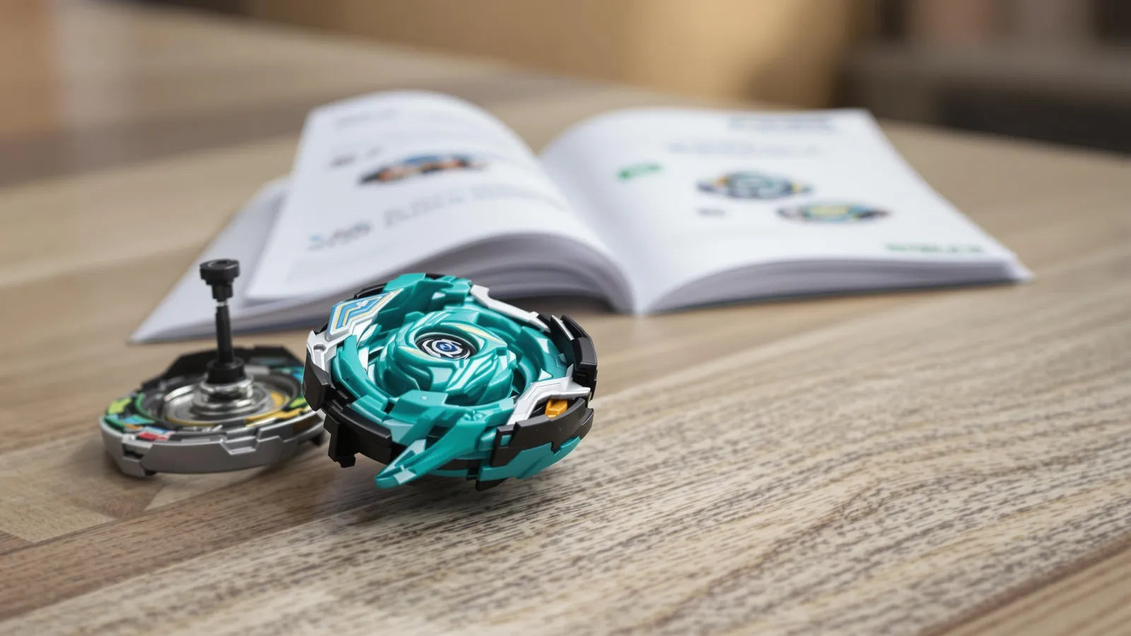 ▷ Mode d'emploi des Toupies Beyblade Burst, Metal Fusion et lanceurs